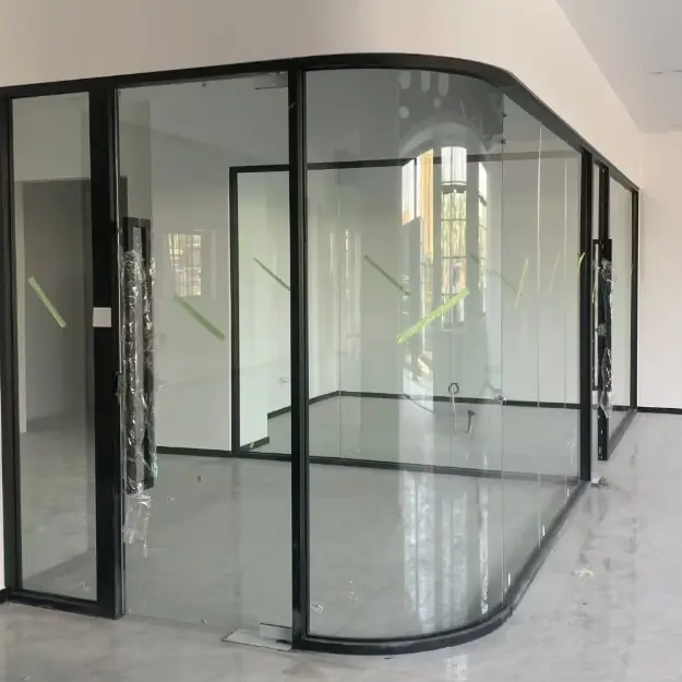 Nakalamina Curved Glass